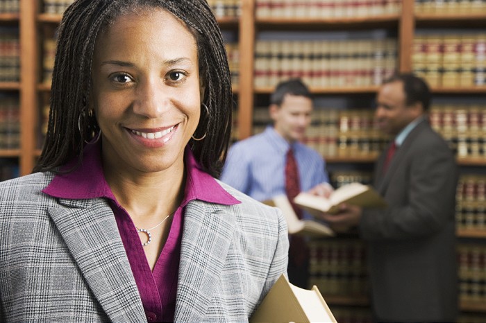 4 Well-Paying Jobs that Don't Need a Degree for Different Types of Job Seekers Paralegal online certification course